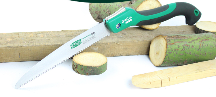 Handheld Multifunction Garden Saw