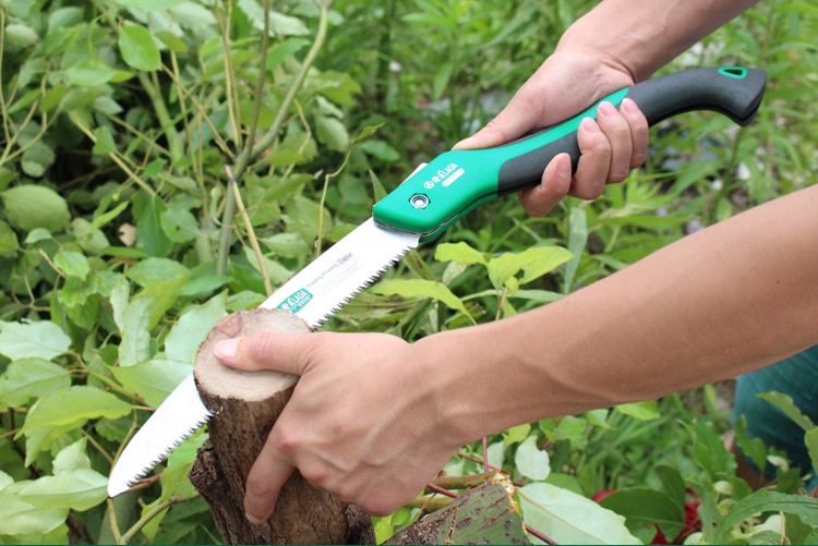 Handheld Multifunction Garden Saw